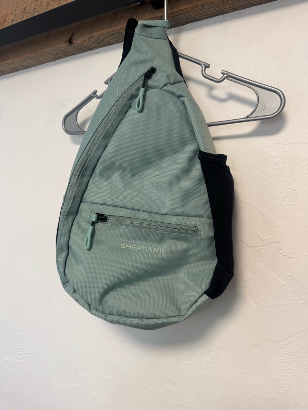 SHERPANI Esprit Anti-Theft Sling Bag